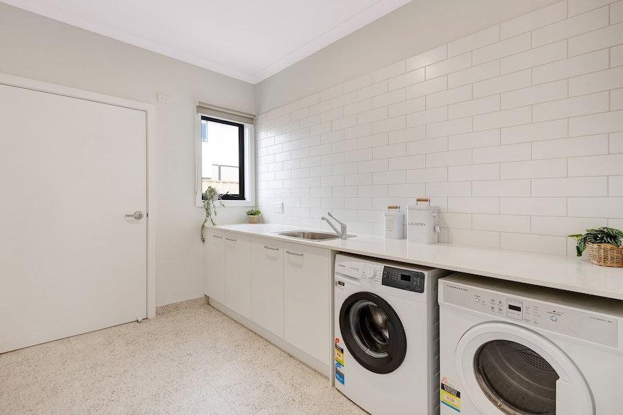 Armstrong-Creek-laundry